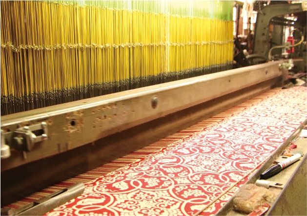 伝統的な和素材を使用